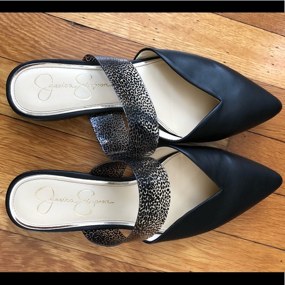 Jessica Simpson Slip-On Flats - Picture 1 of 7